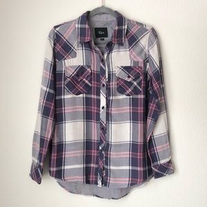 \Rails\• Double Pocket Plaid Top